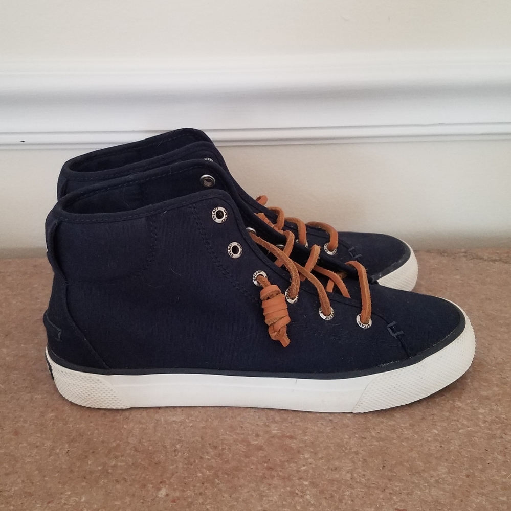 SPERRY Hi Top Memory Foam Sneakers 6M